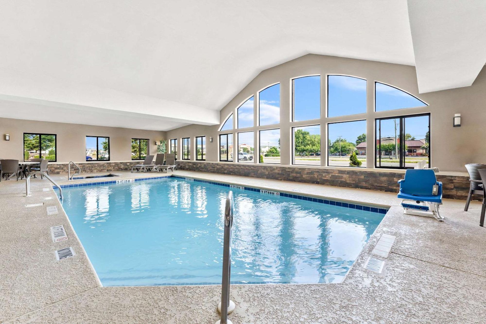 Comfort Suites Near Robins Air Force Base Warner Robins Bagian luar foto